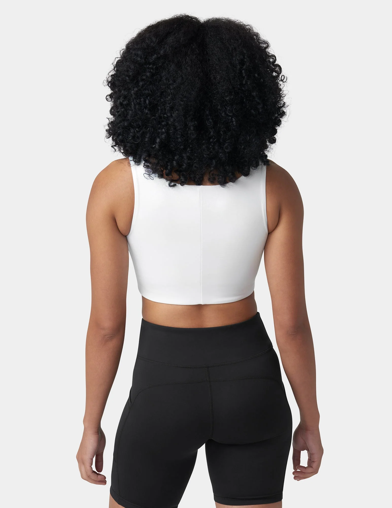 Cropped Full Back Tank Top - Image 3