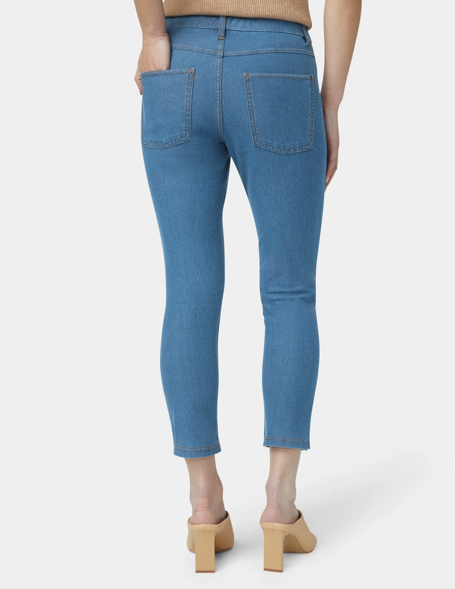 Essential Denim Mid-Rise Capri - Image 3