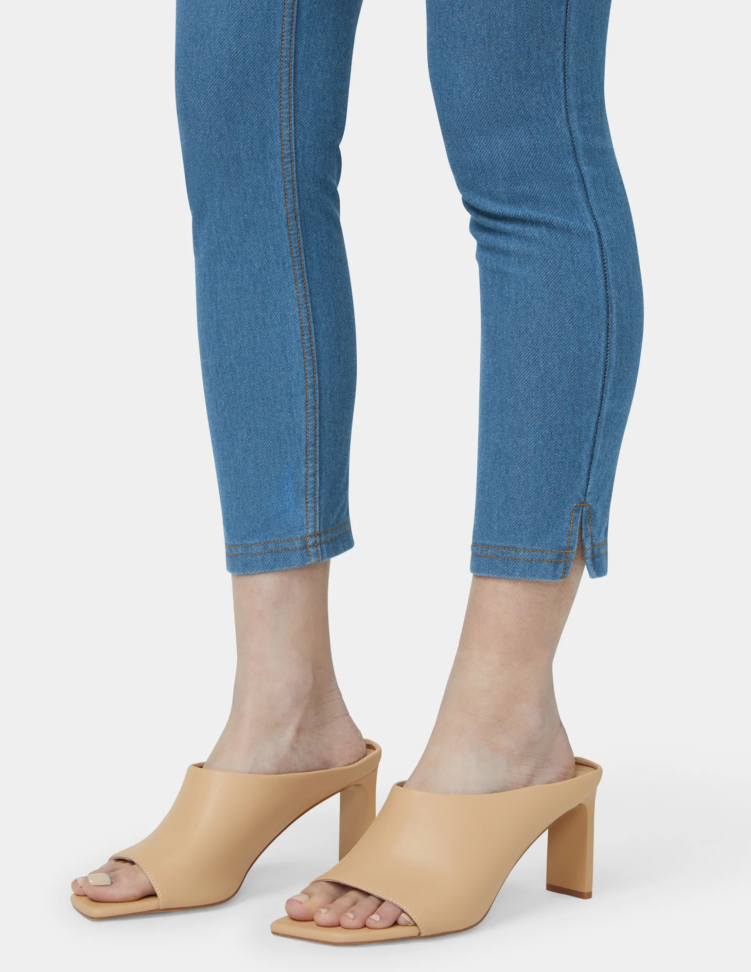 Essential Denim Mid-Rise Capri - Image 6