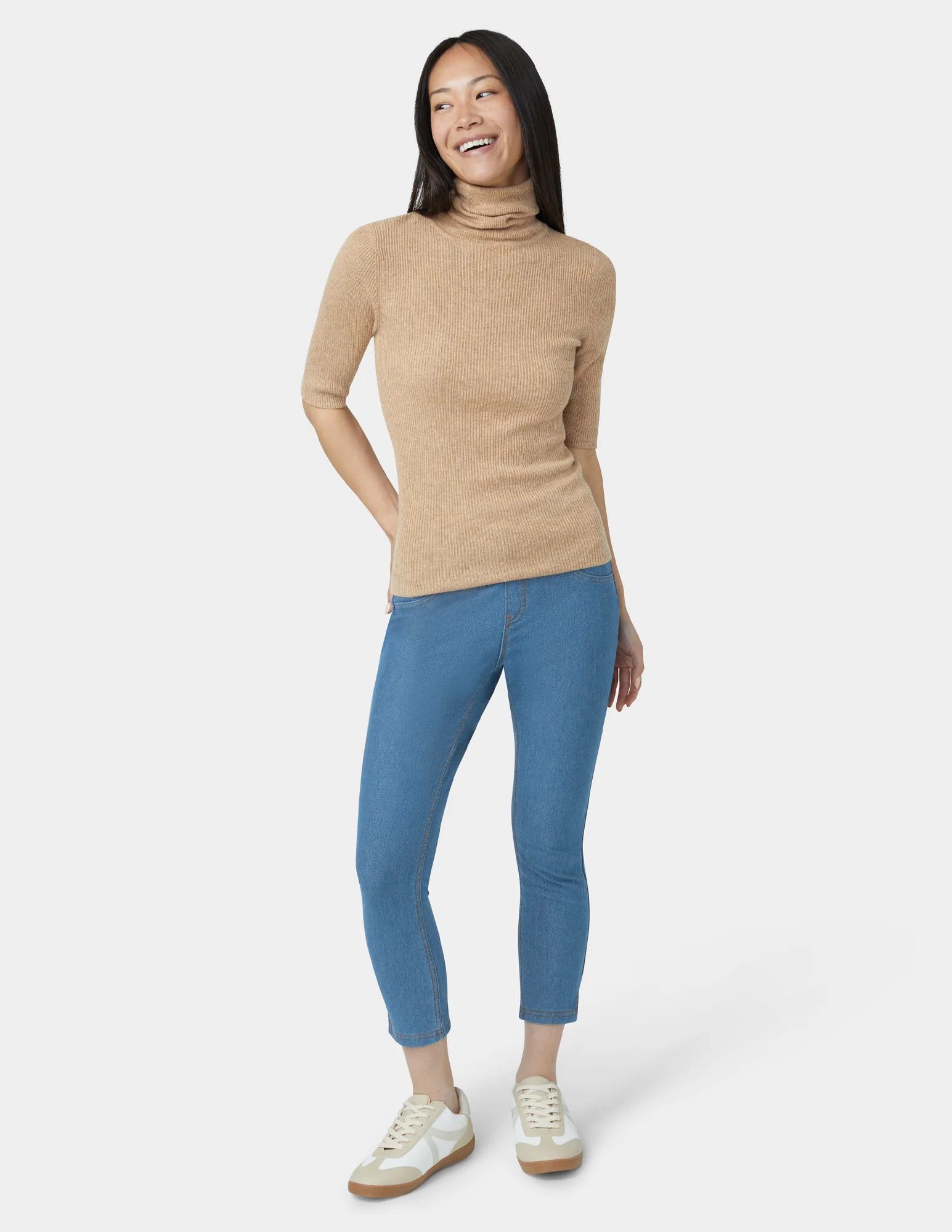 Essential Denim Mid-Rise Capri - Image 7