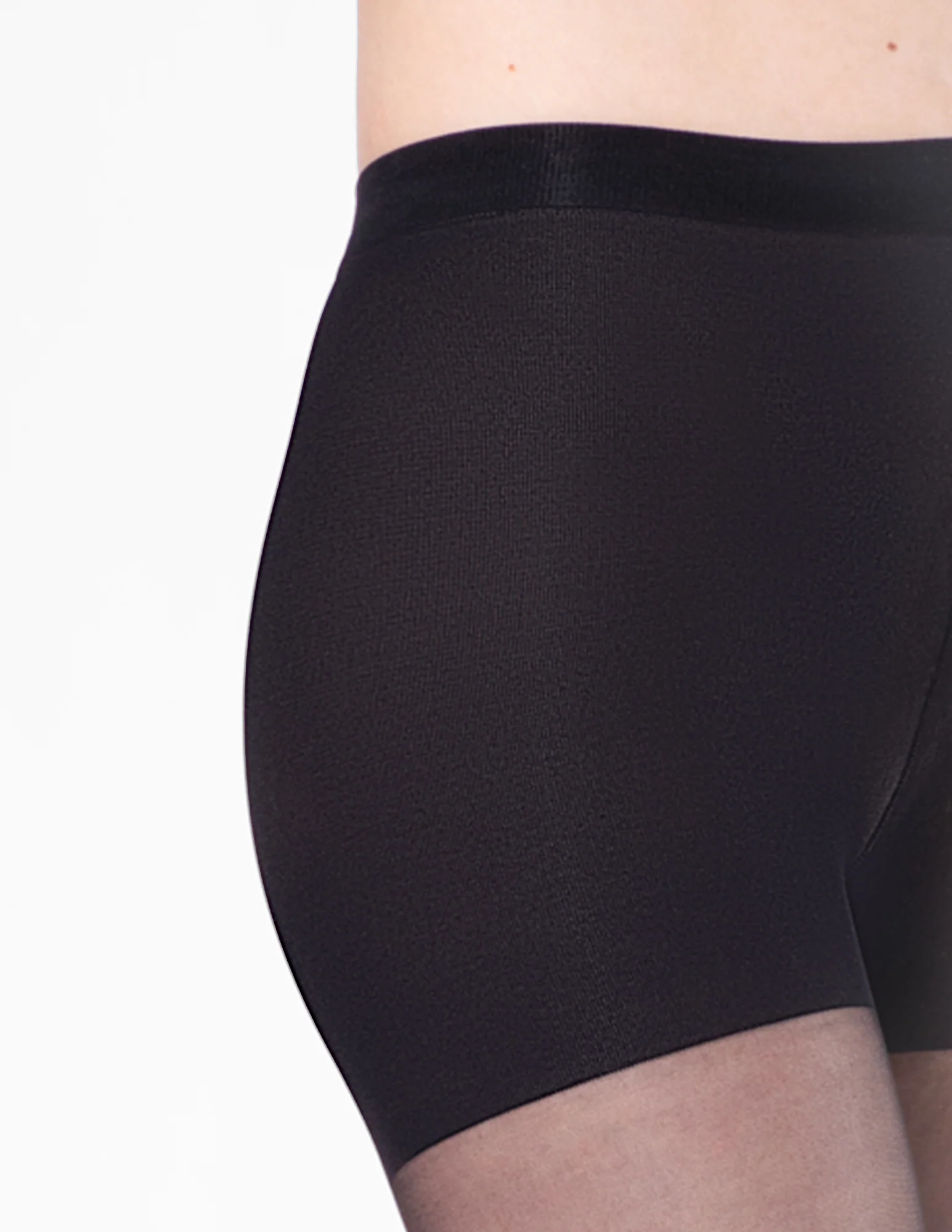 HUE Women's Backseam Sheer With Control Top - Image 3
